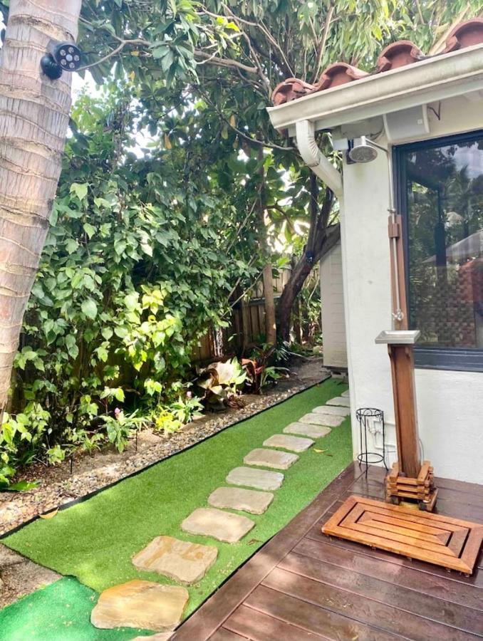Entire Private Beautiful 2 Bedroom Plus Den House With Gated Front&Back Yard And Free Parking 10Min Drive To Miami Beach Zewnętrze zdjęcie