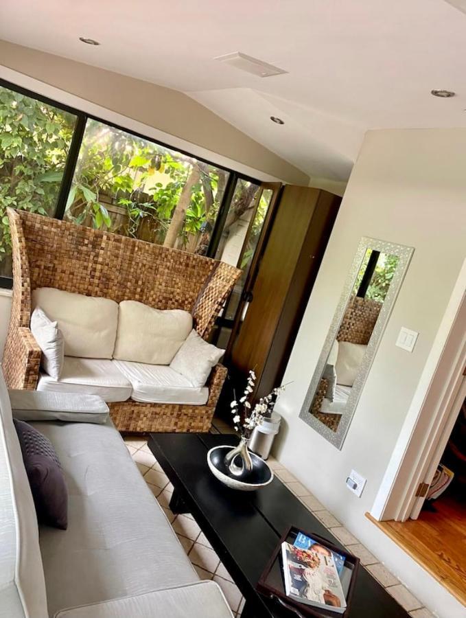 Entire Private Beautiful 2 Bedroom Plus Den House With Gated Front&Back Yard And Free Parking 10Min Drive To Miami Beach Zewnętrze zdjęcie