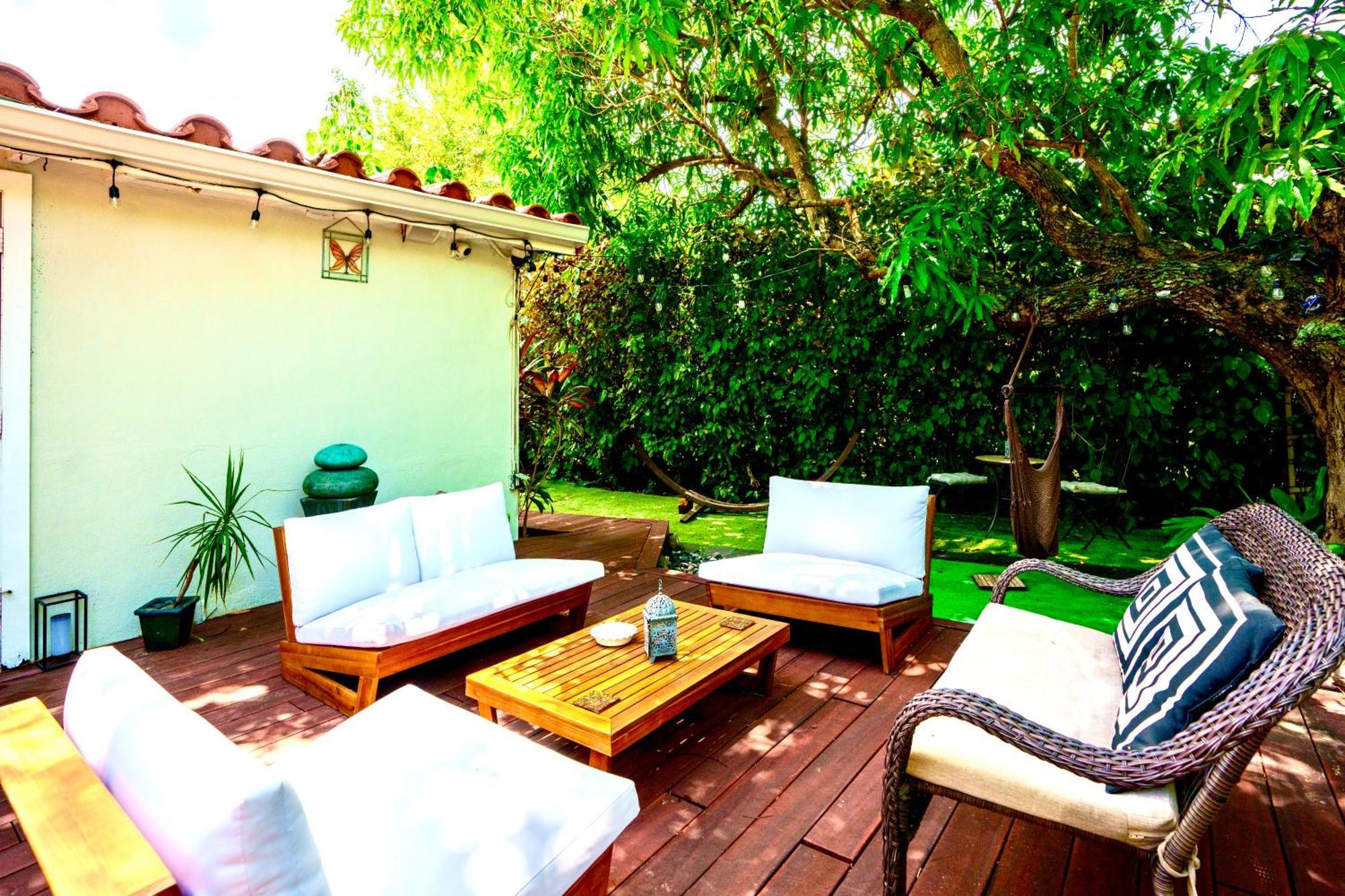 Entire Private Beautiful 2 Bedroom Plus Den House With Gated Front&Back Yard And Free Parking 10Min Drive To Miami Beach Zewnętrze zdjęcie