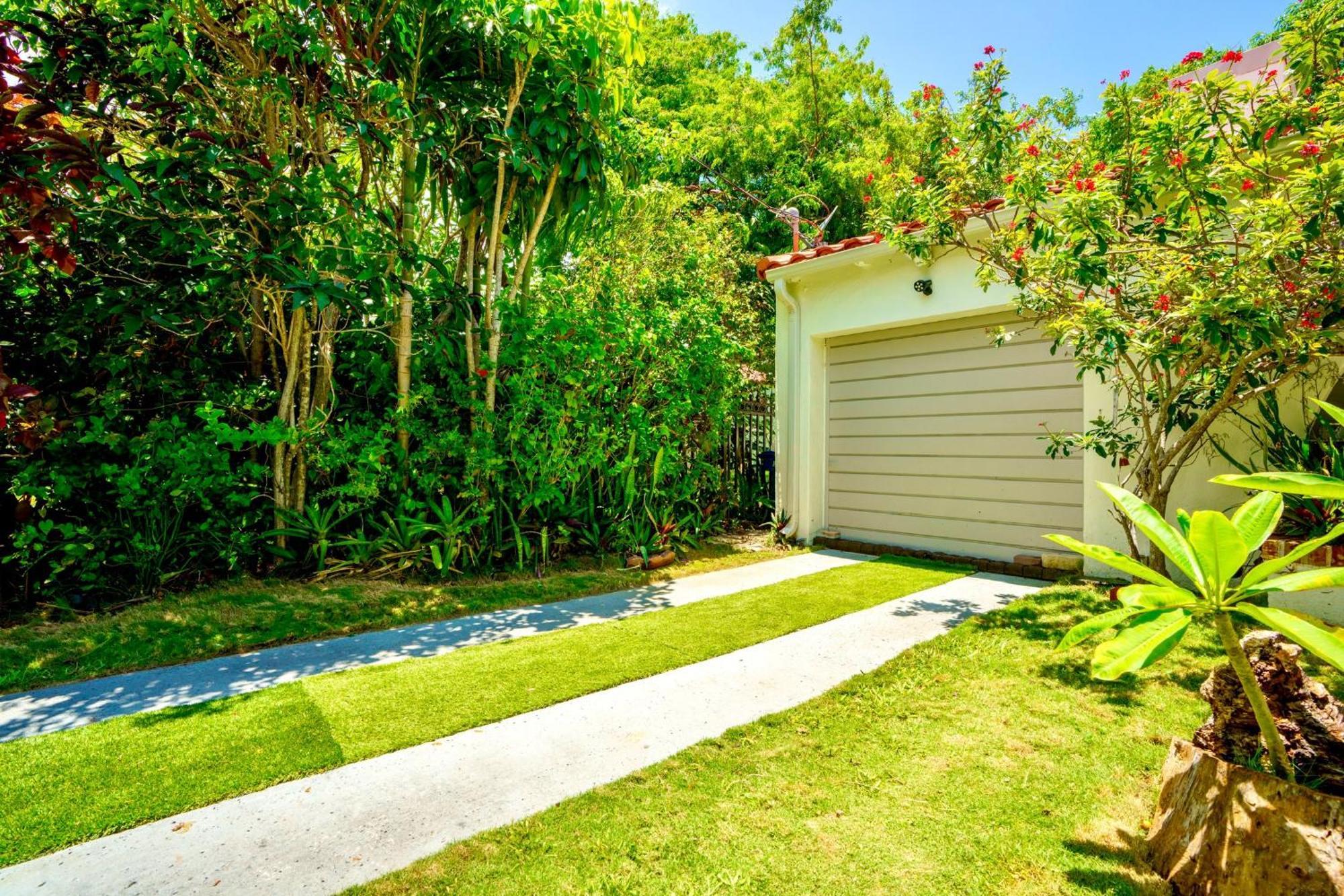 Entire Private Beautiful 2 Bedroom Plus Den House With Gated Front&Back Yard And Free Parking 10Min Drive To Miami Beach Zewnętrze zdjęcie